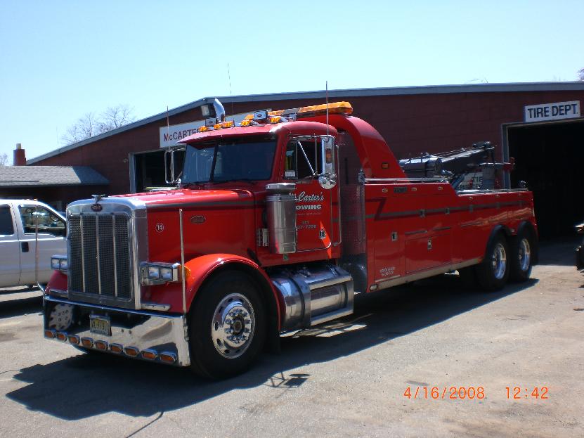 831_Truck_on_tracks_00499823.jpg