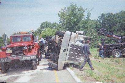 TTrailer_overturned_8_2007___5_.jpg