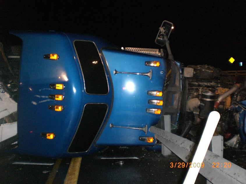 rt_80_steel_rollover_2009___1_.jpg